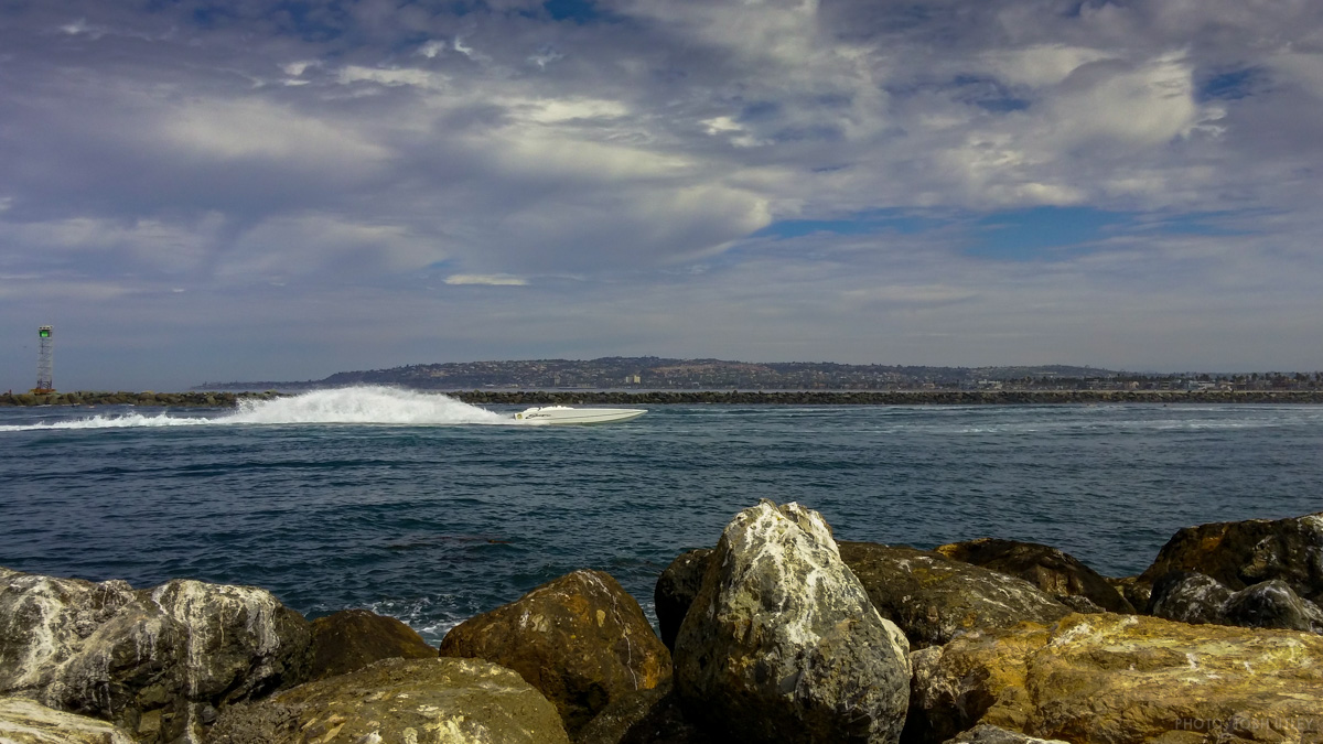 Boat Racing By